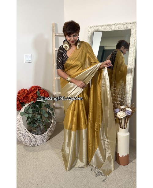 Sona Chaandi Metallic Tissue Mul Saree 